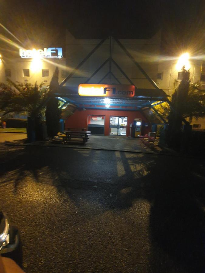 Hotelf1 Lyon Isle D'Abeau Ouest St Exupery Saint-Quentin-Fallavier Exteriör bild